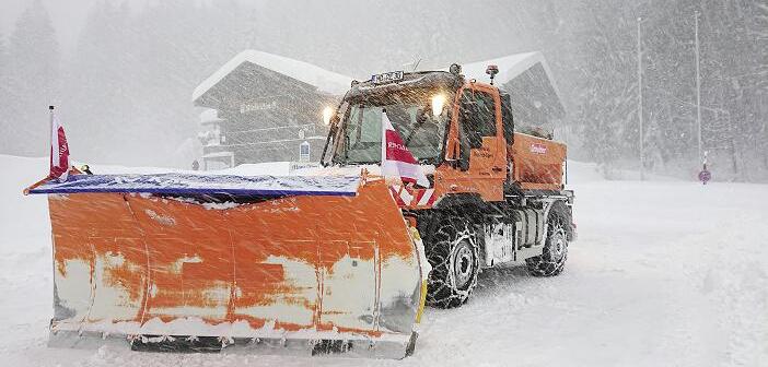 Unimog im Winterdienst: Kampf dem Schnee