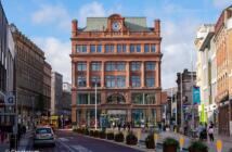 Belfast, The bank buildings
